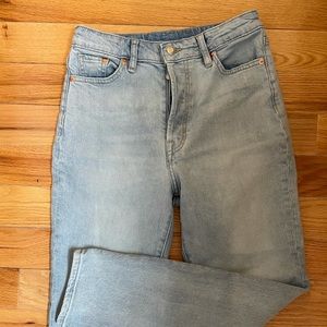 H&M Highwaisted Mom Jeans